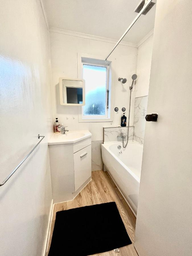 Entire House In Mt Wellington, Central אוקלנד מראה חיצוני תמונה